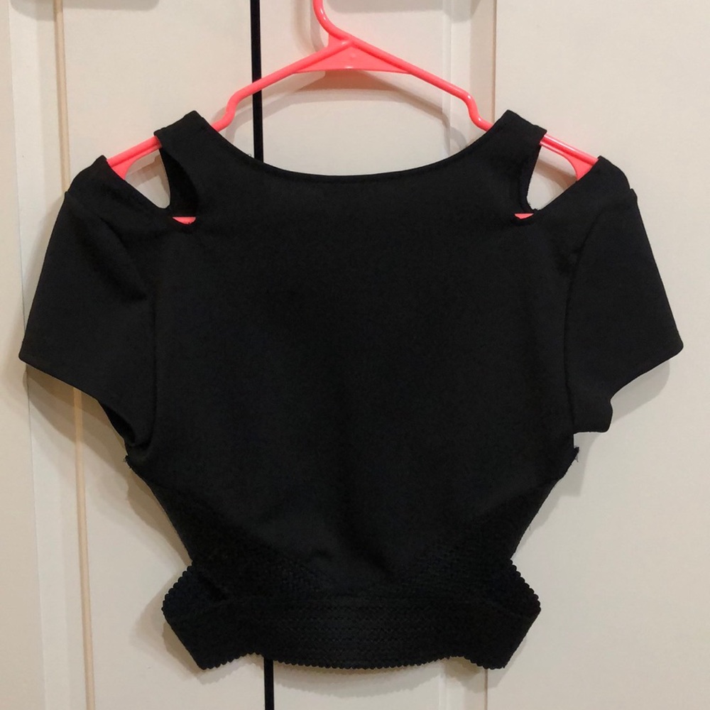 Express Crop Top - Picture 6 of 9